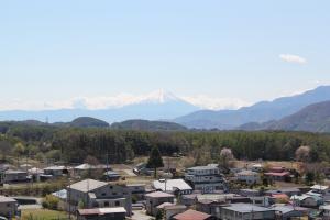 富士見町役場から見た富士山
