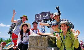 Autumn tour of the geopark Mt. Nyukasa