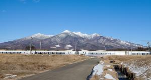 八ヶ岳部門【佳作】「八ヶ岳とスーパーあずさ」