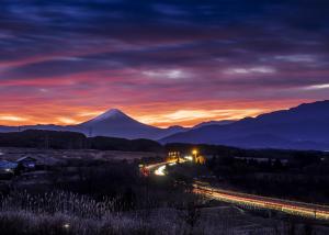朝焼けの富士山