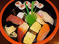 新鮮な海鮮料理・寿司は絶品