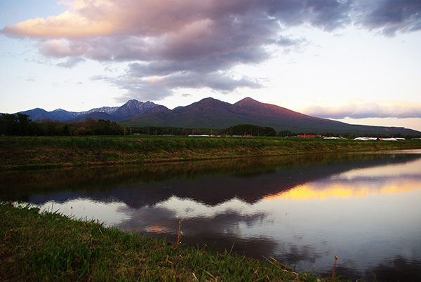 八ヶ岳部門優秀賞 「八ヶ岳の夕景と水鏡」 進藤真弓