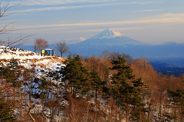 佳作「東屋と富士山」太田秀男