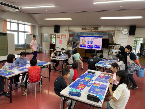 境小学校4年生の様子