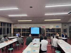 境小学校会場